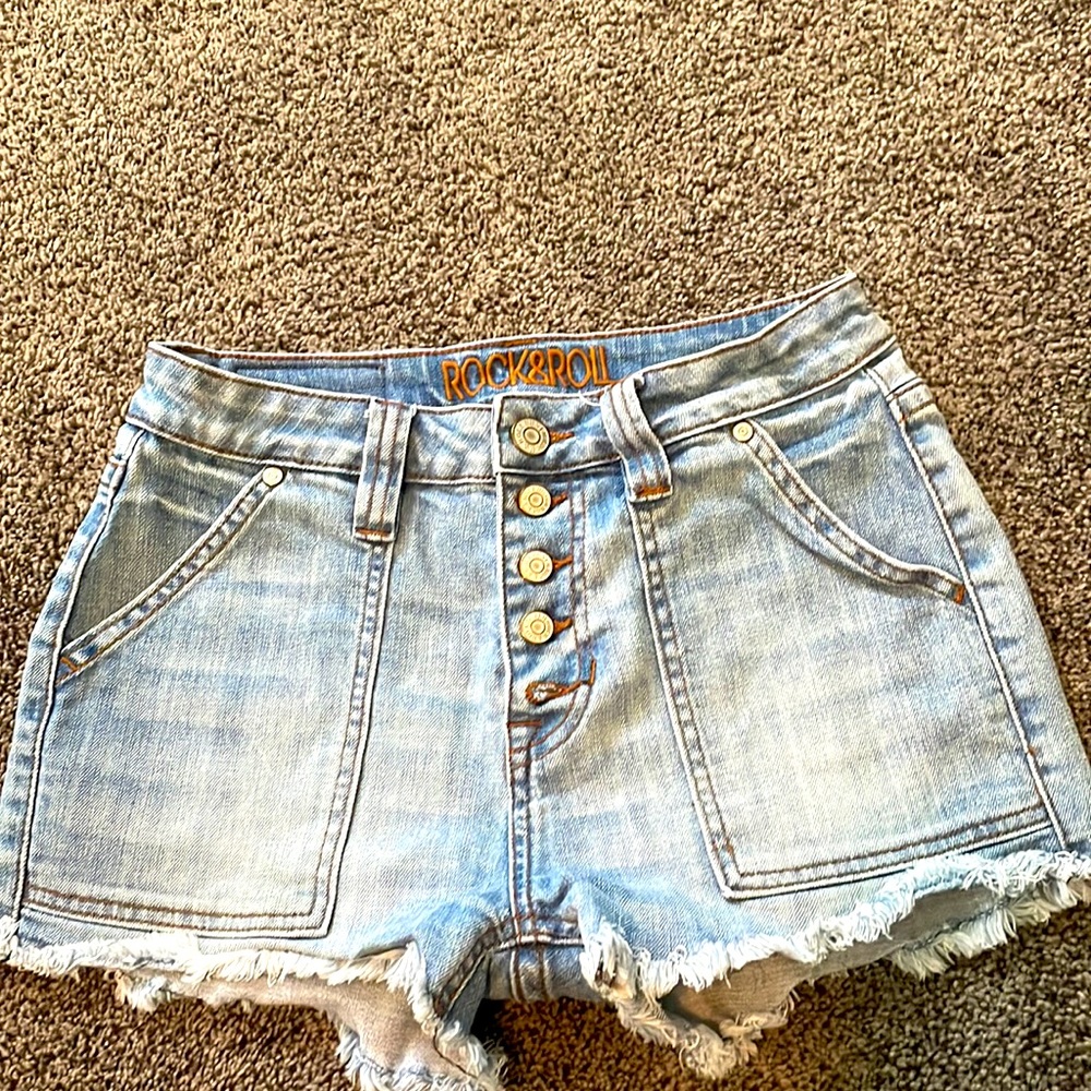 High waisted rock & roll denim shorts